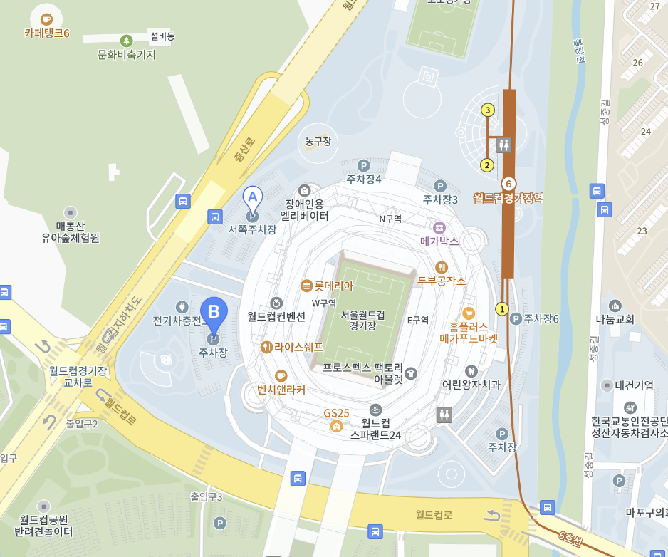 상암 경기장 서쪽 주차장