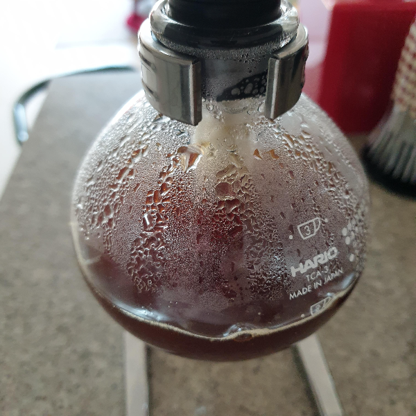 사이폰 아이스커피와 핫 커피 1인분 레시피: 중배전 원두 사용_핫 커피_가열 종료