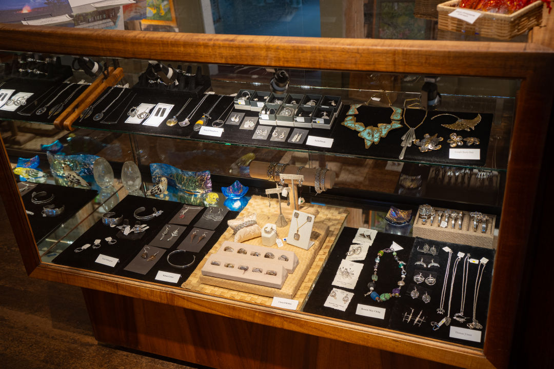 화산국립공원 아트갤러리 내부