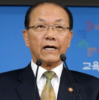 황우여 프로필 나이 고향 학력 국회의원 장관 경력 페이스북