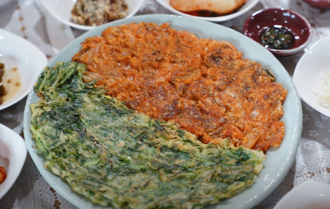 생생정보 장PD의 AI여행기 가평 잣두부전골 맛집