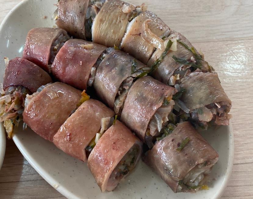 접시에 담긴 동네한바퀴 천안 막창순대