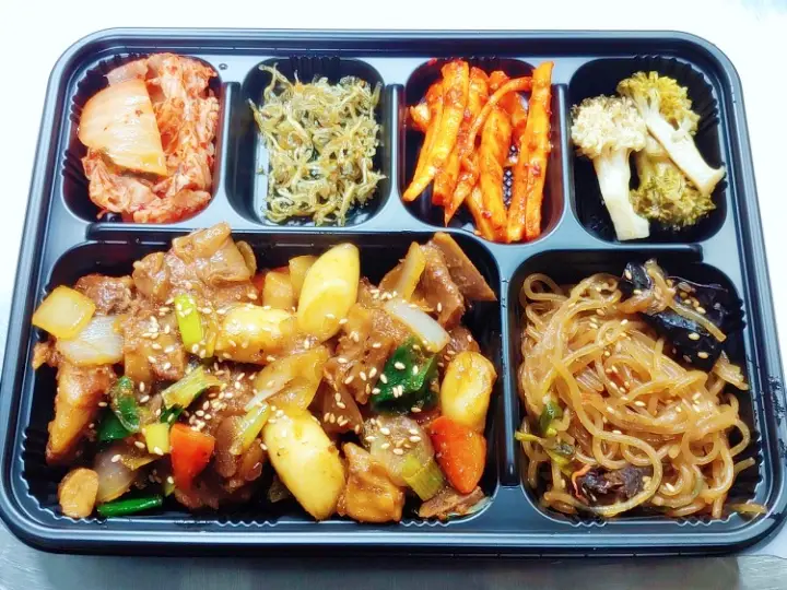 흉내 낼 수 없는 맛! 38년 손맛의 명품 반찬 추천 반찬가게 천안 두정동 맛집