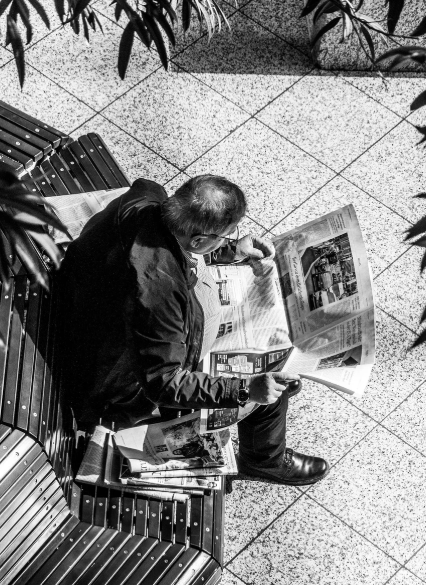 종이 신문과 잡지, 손끝에 남는 잉크 냄새의 기억