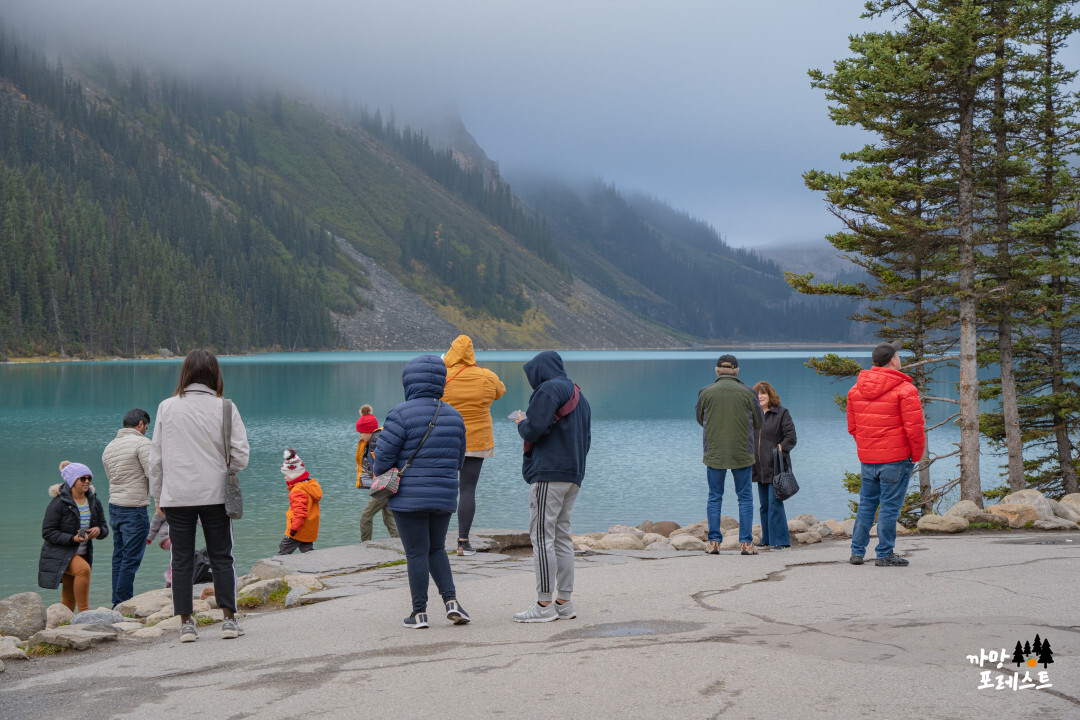 캐나다 레이크 루이스 관광