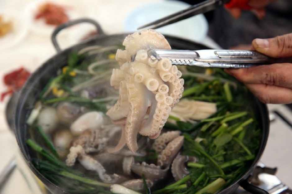 2025 무창포 신비의 바닷길 + 주꾸미 도다리축제｜먹거리&middot;체험&middot;일정 정리