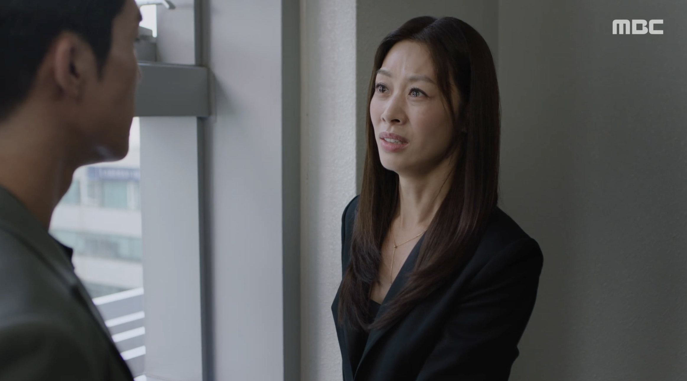 태양을삼킨여자 손수건