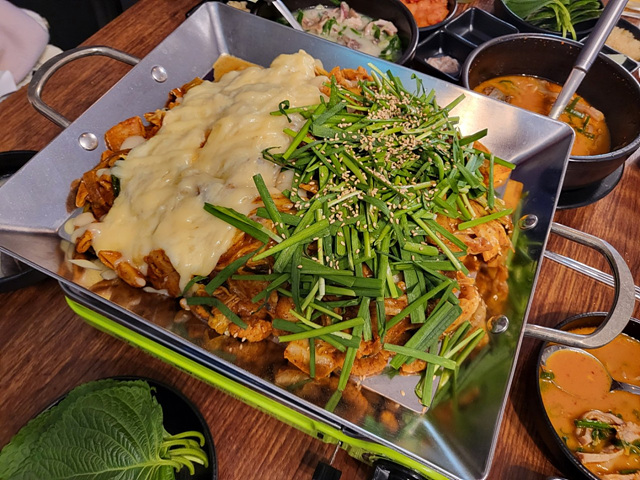 고척돔 근처 맛집 먹거리 추천 야구장 닥터로빈 실크로드 명가 즉석 두부이야기 송림가 냅다청양집 백소정 청이 상록회관연탄구이 냉삶집 진한순대국&못난이곱창