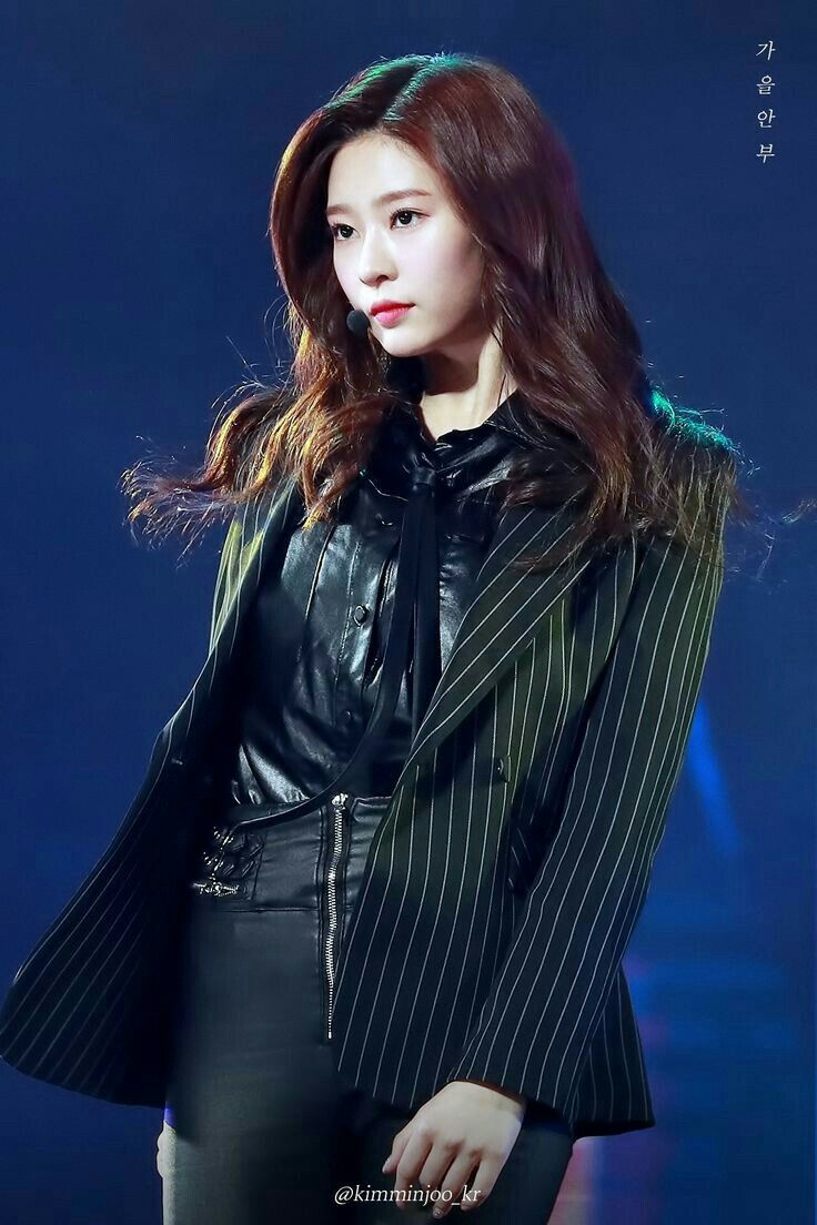 아이즈원 김민주 최애사진