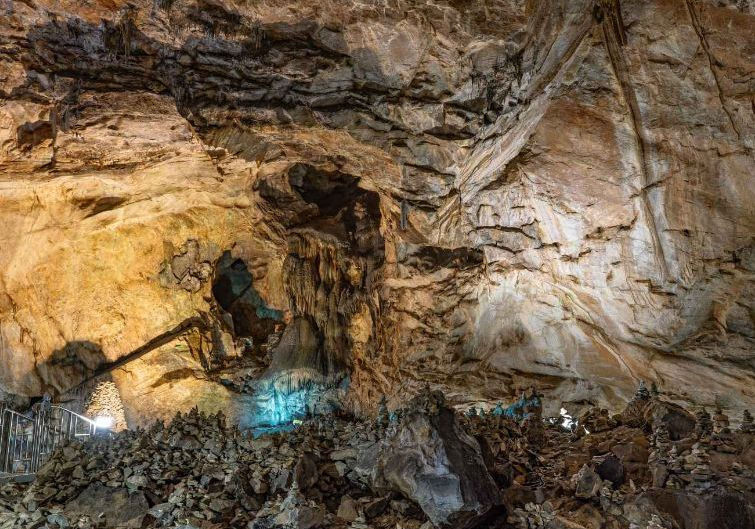 용연동굴