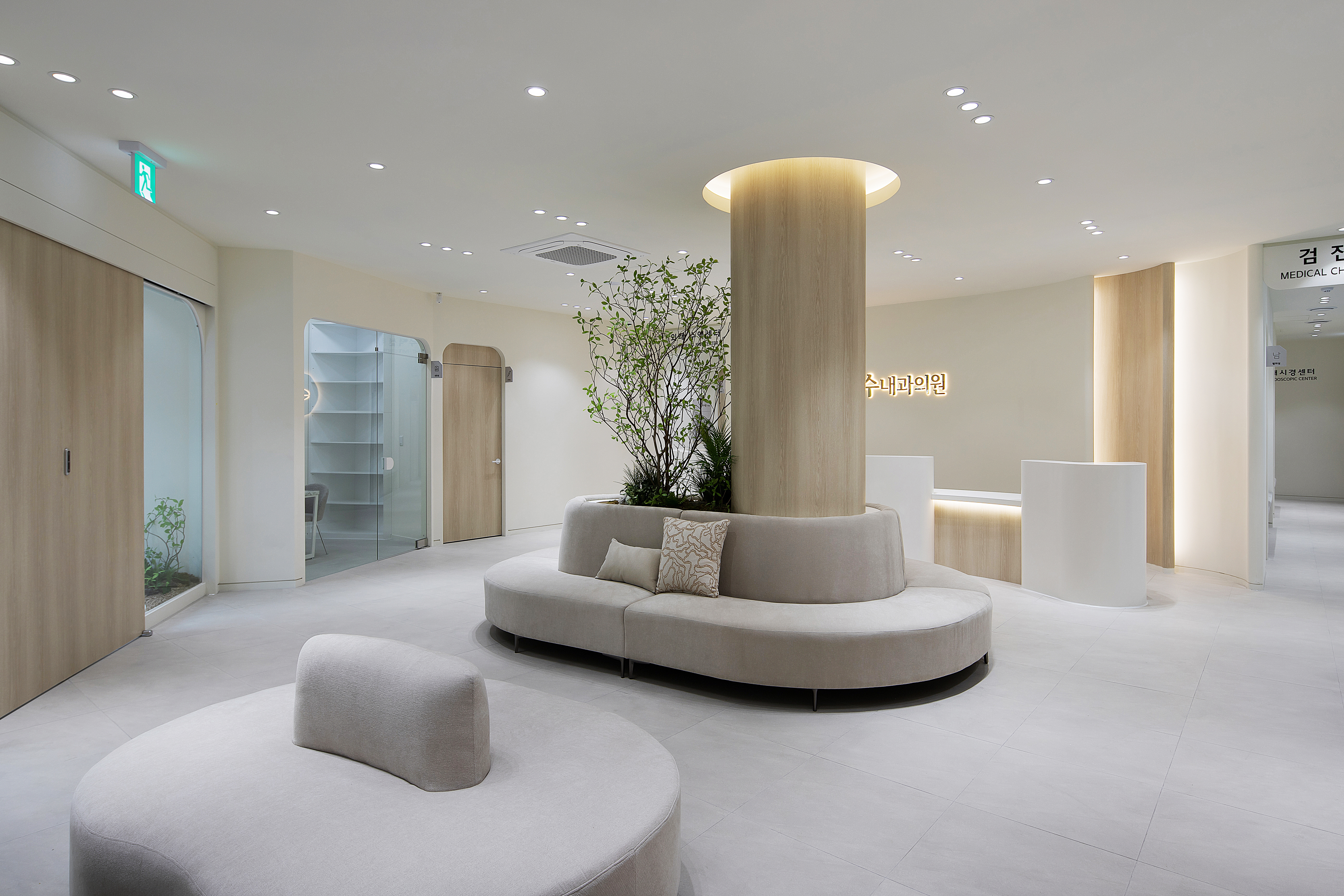 성모수내과 로비 확대