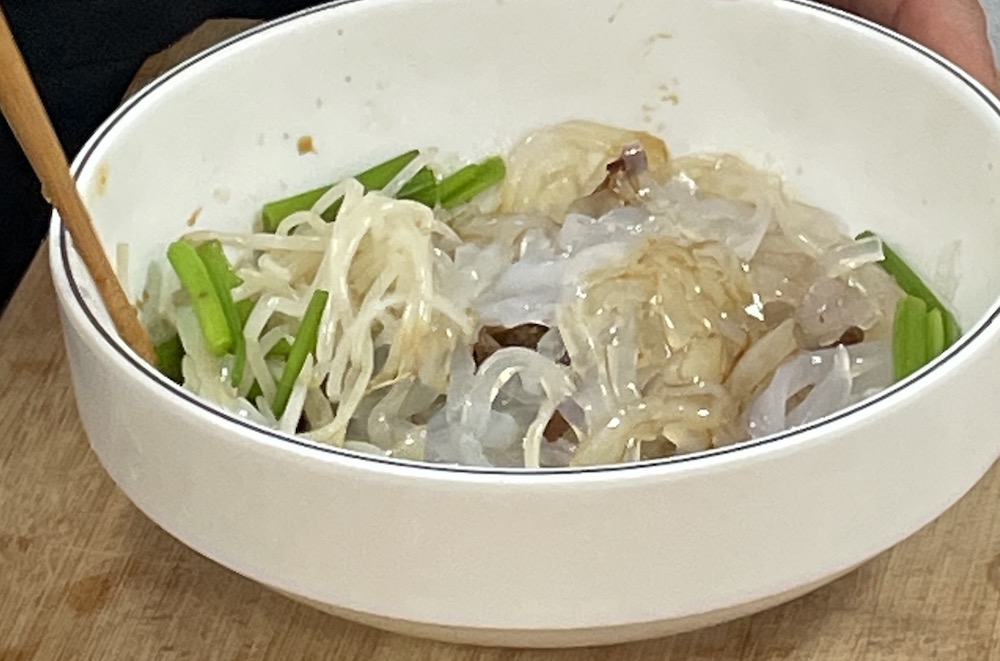 한식조리기능사 실기시험 준비 - 탕평채 - 초간장으로 버무리기