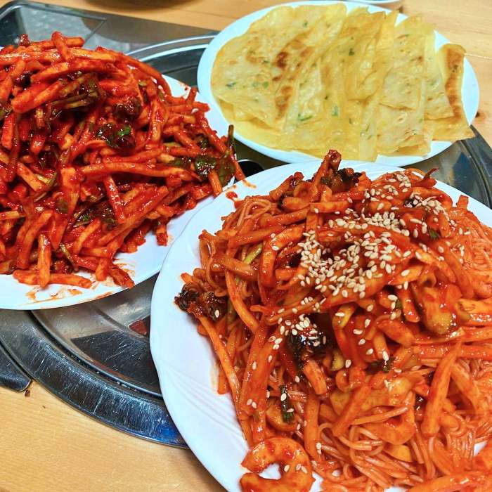 생생정보 무침회 맛집