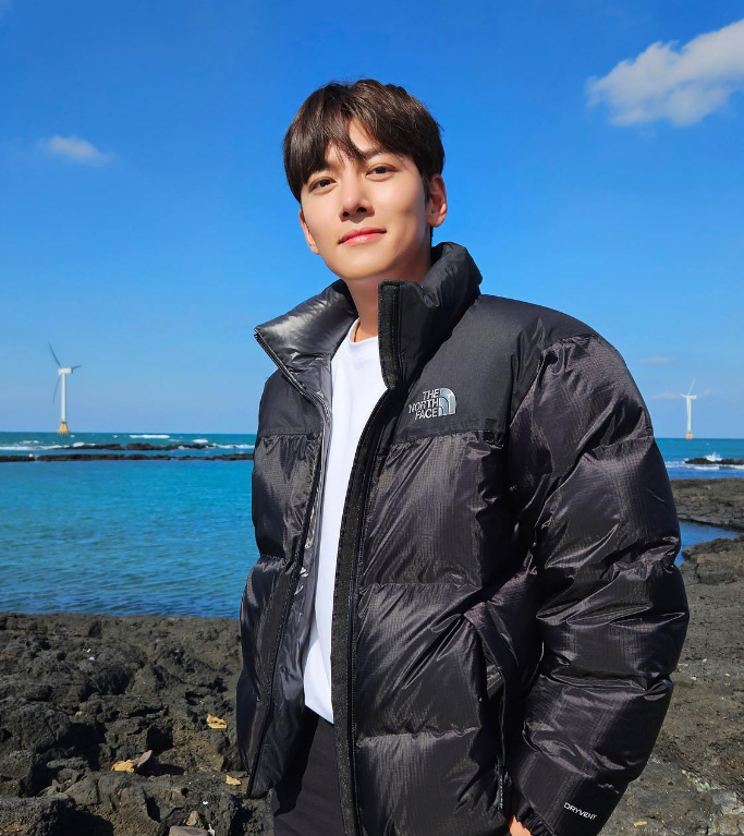지창욱