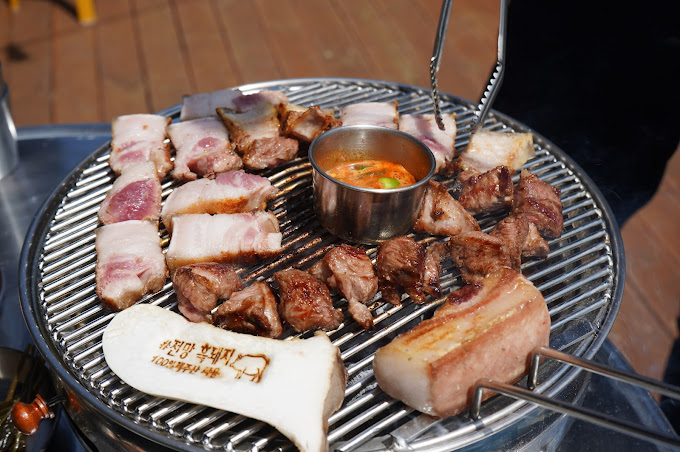 제주 성산 흑돼지 '전망좋은횟집&흑돼지'