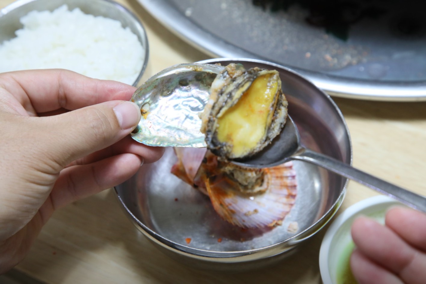 해물뚝배기. 출처 - 항만식당