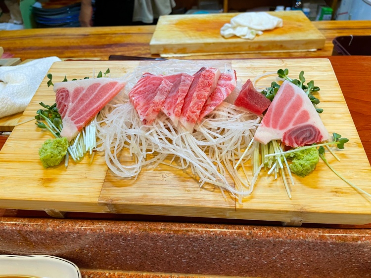 풍문으로 들었소 무한리필 뱃살 가마도로 배꼽살 참다랑어 참치회 맛있는 횟집 홍대 연남동 맛집 추천