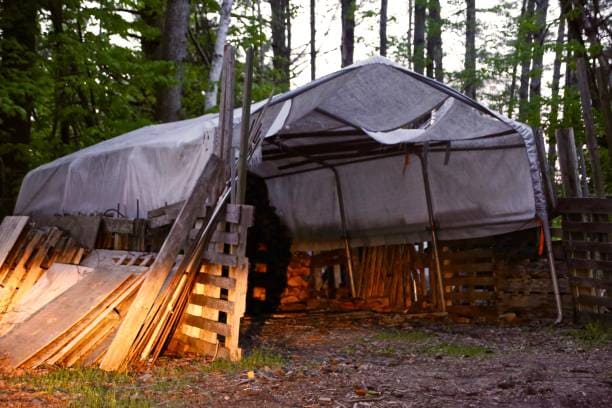 동반 반려동물 식수/배변 공간 급조 솔루션