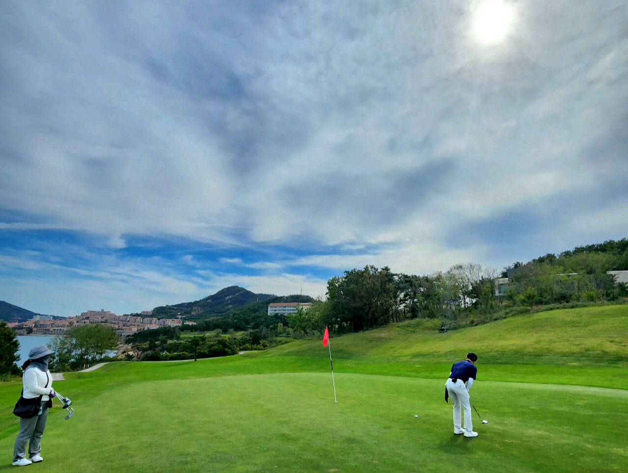 그린이 무척 빠르게 느껴진 2023년 10월의 포인트 cc