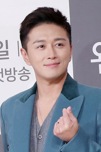 진태현 암 수술, 진태현 갑상선암, 진태현 회복, 연예인 암 극복, 박시은 진태현, 갑상선암 완치, 암 수술 후기