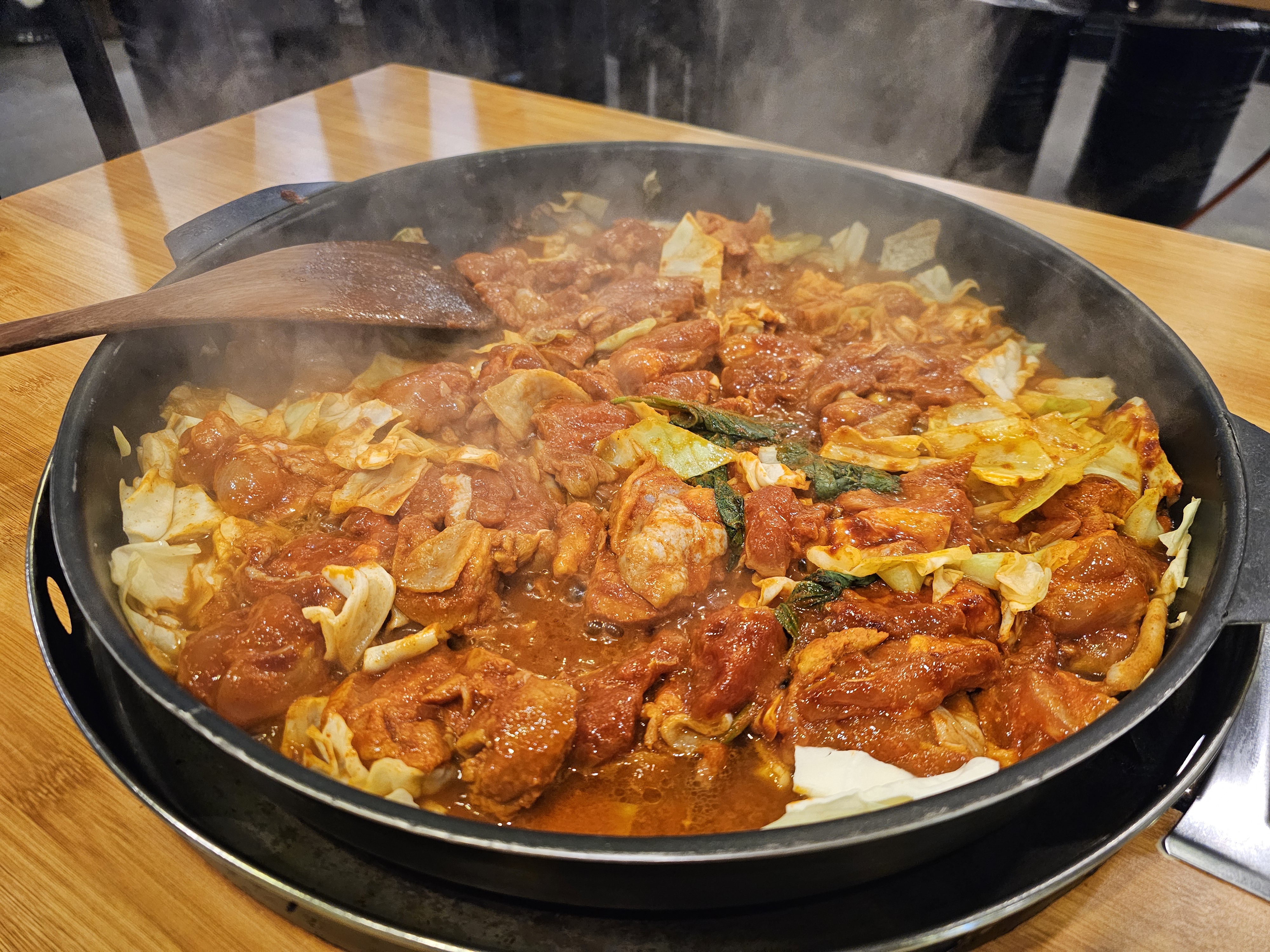 무한리필 닭갈비제작소
