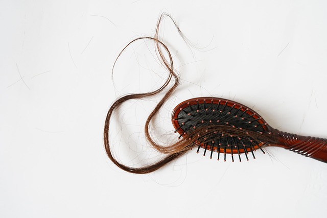 탈모 예방에 필요한 영양소(비오틴과 아연)