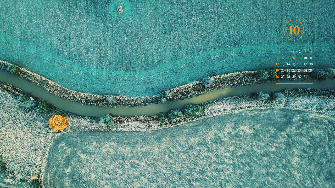 09 청록색 들판 A - 2025년10월 노트북배경화면