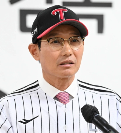 염경엽 감독 프로필 나이 고향 학력 연봉