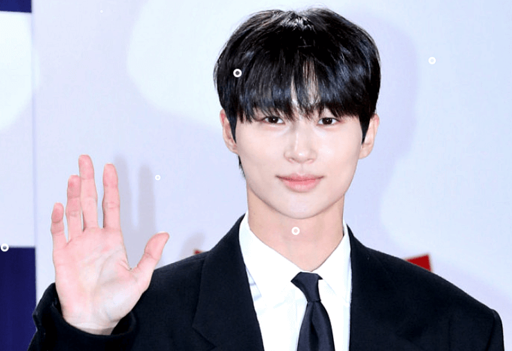 변우석