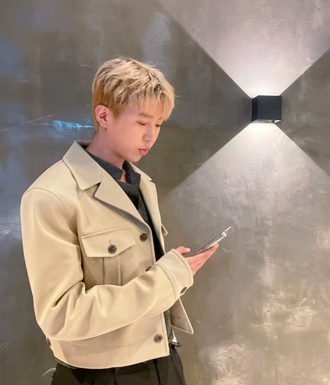 임영웅 금발 변신 사진