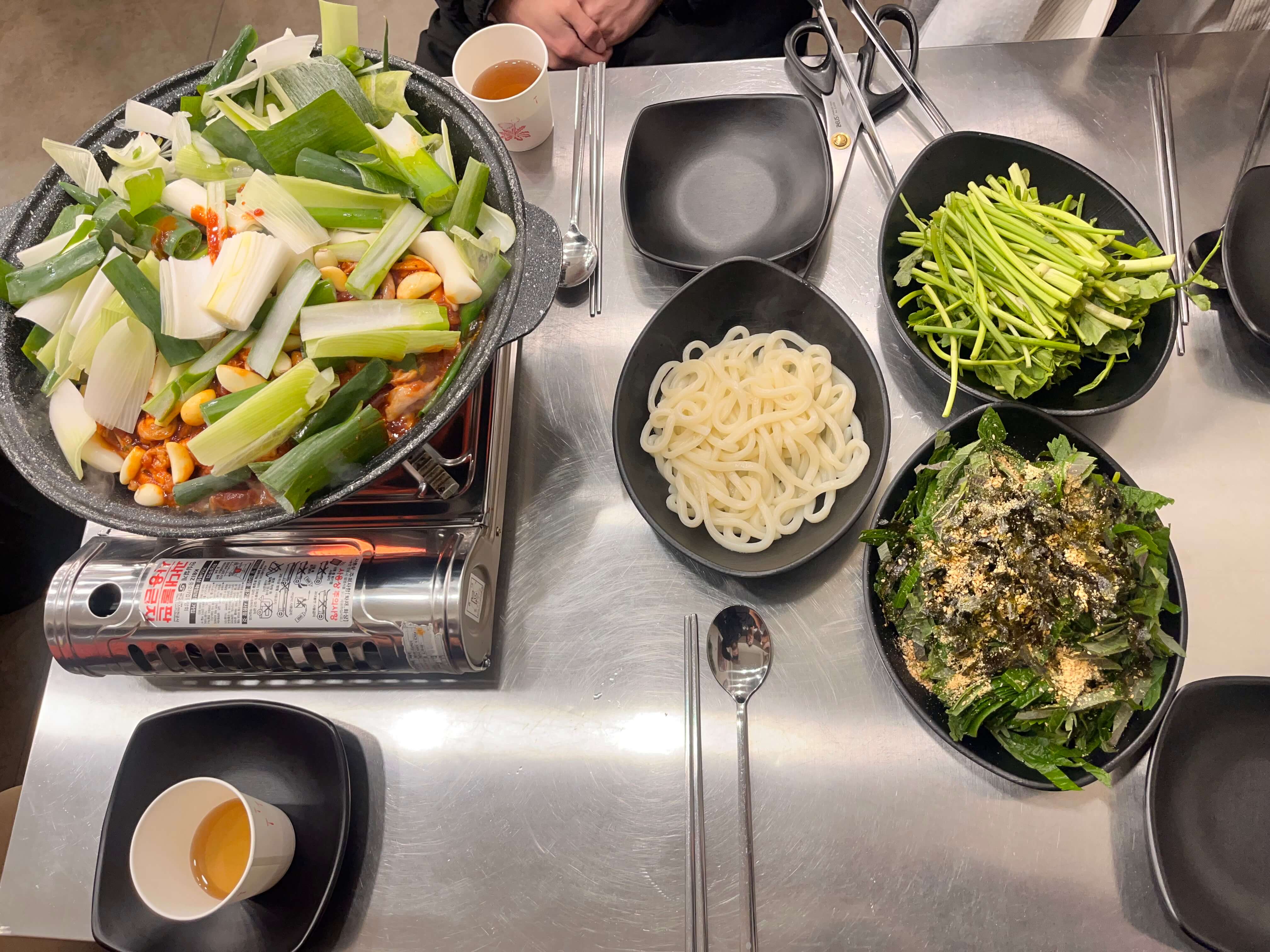 나오리주물럭 사당점 통마늘매콤주물럭