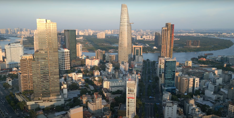 호치민 전경 (강 건너 투티엠)