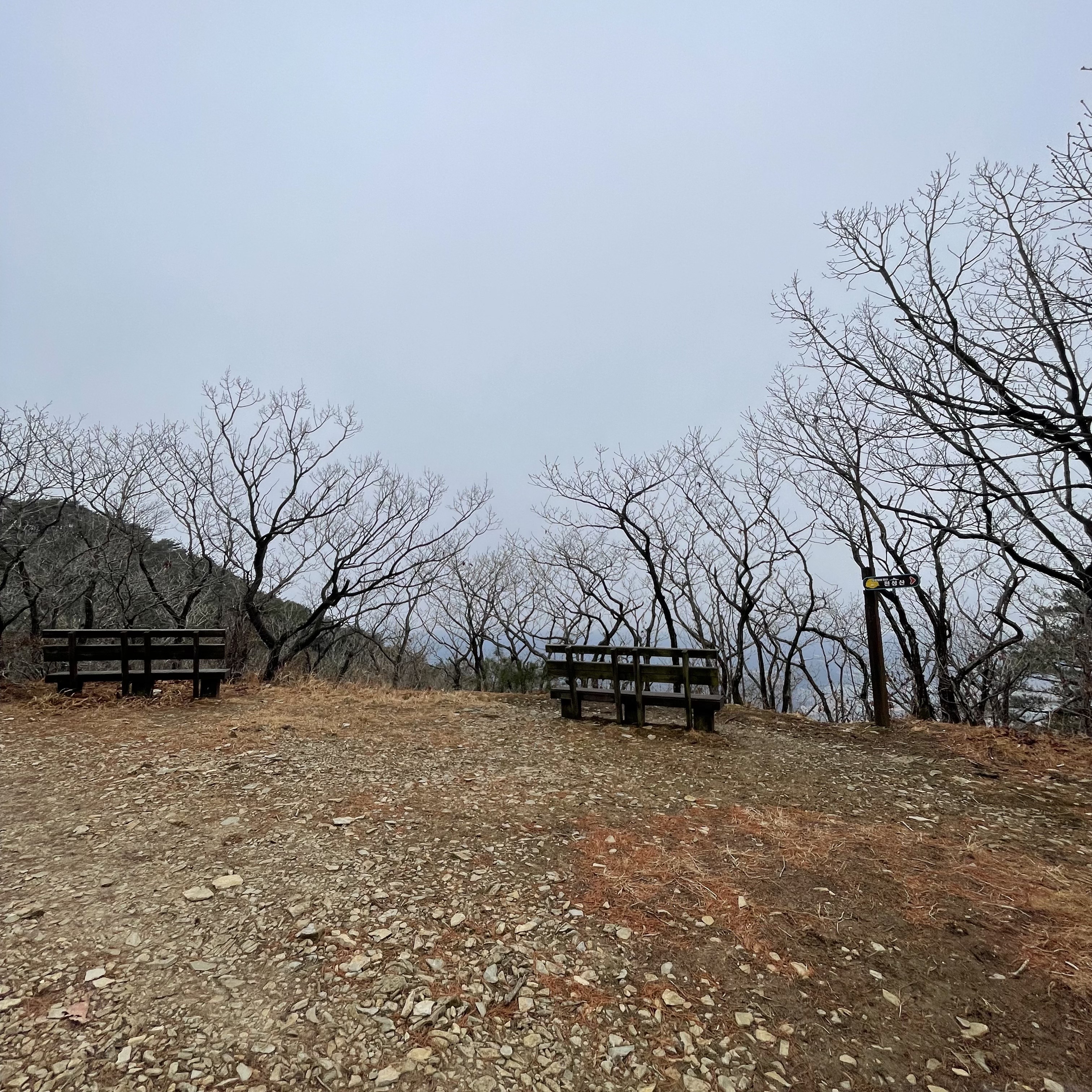천성산 쉼터