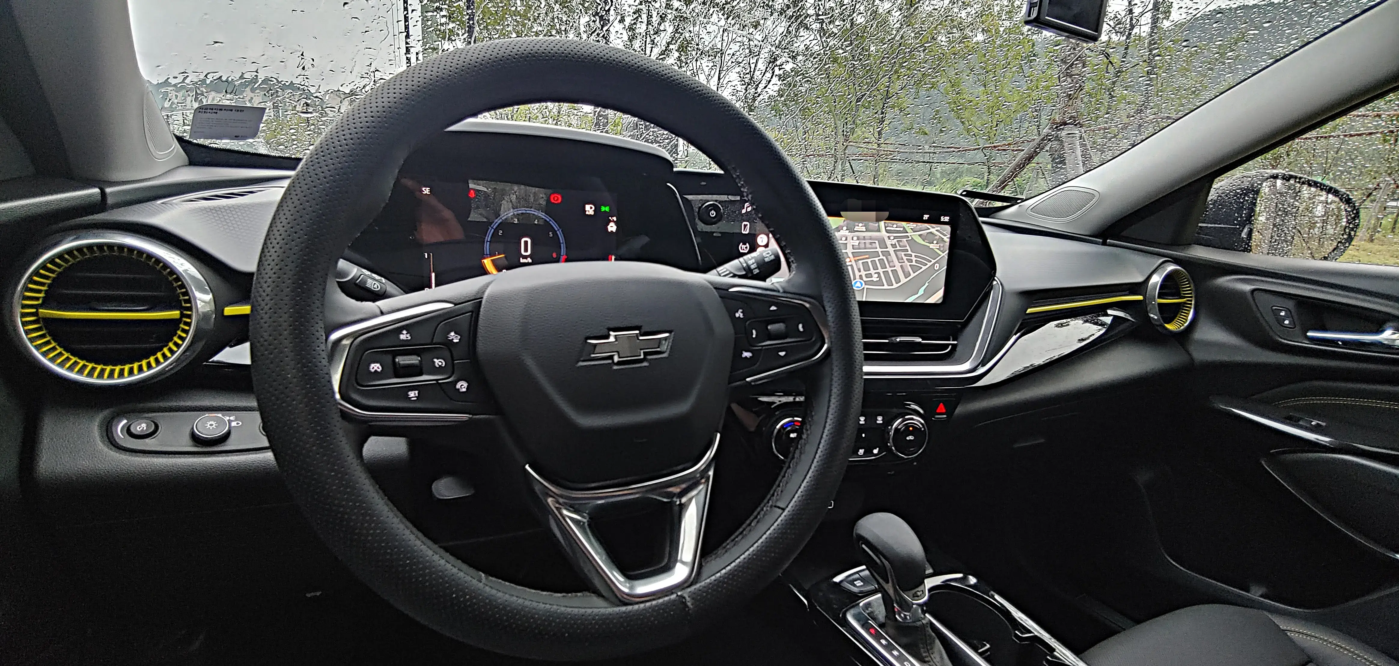 쉐보레 트랙스 크로스오버 내부 및 인테리어