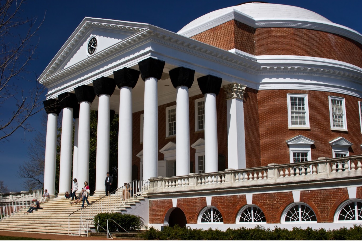 버지니아대학교 학교건물 사진