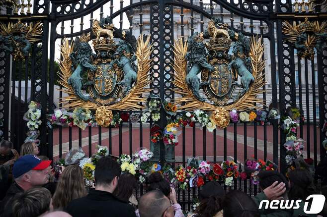 엘리자베스 2세 영국 여왕이 8일(현지시간) 서거했다. 향년 96세. 영국 버킹엄 궁전은 성명에서 