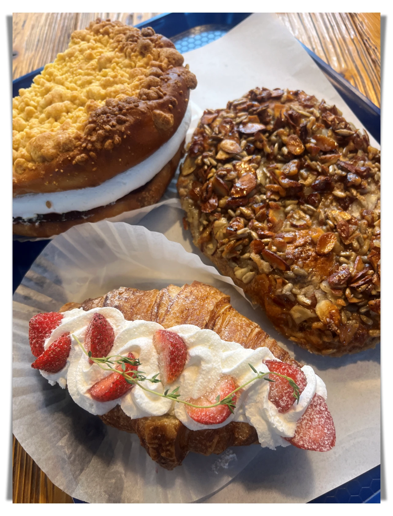 더티트렁크-딸기-크로아상-고소고소미-맘모스