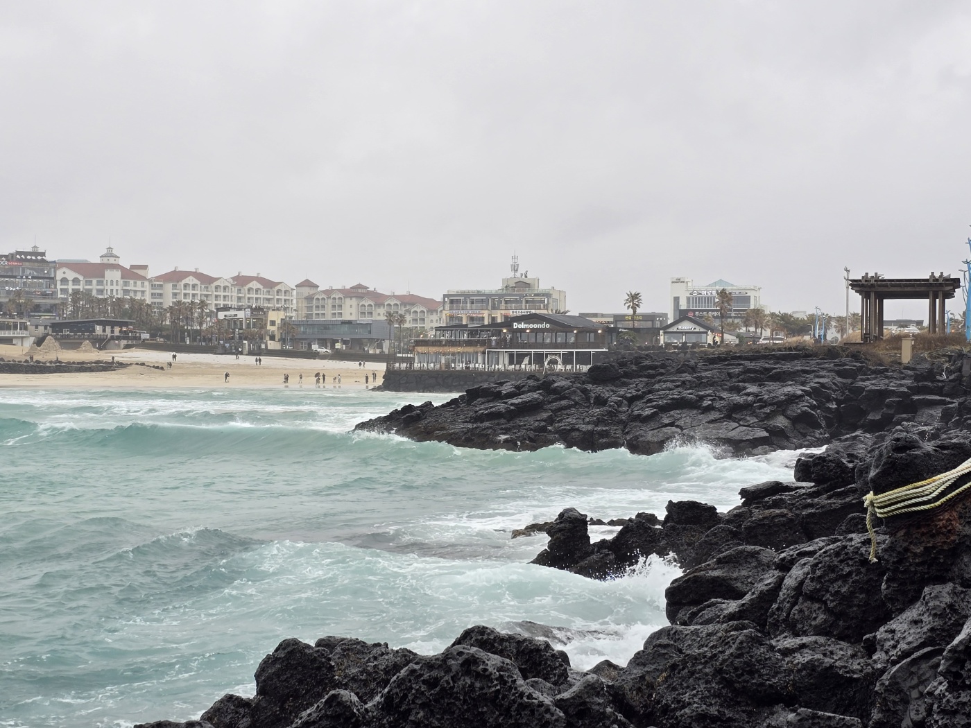 함덕 해변에서 바라본 델문도 카페 이미지