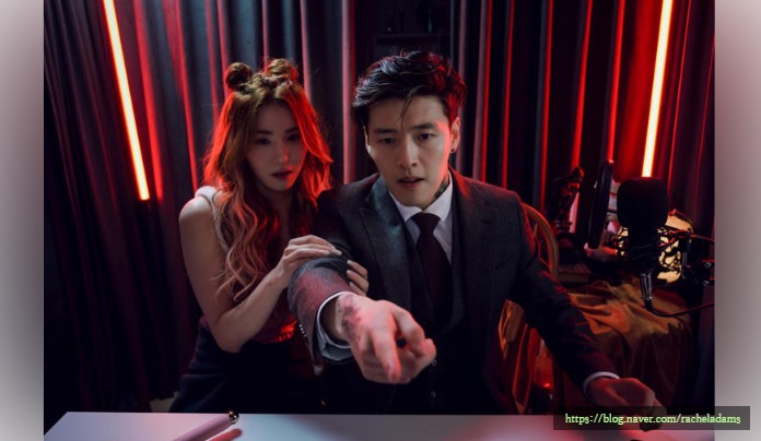 우상과 마틸다 같이 방송하는 모습