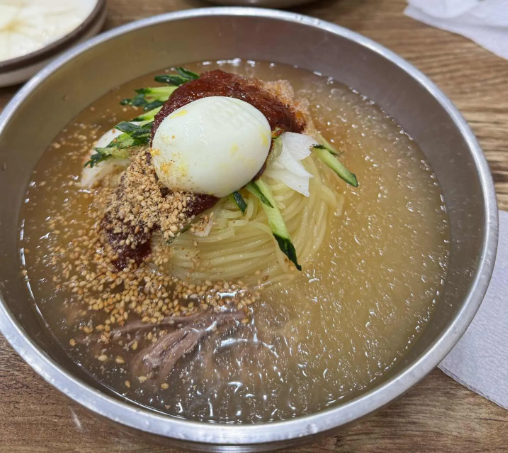 해운대밀면 vs 가야밀면 비교 관련사진