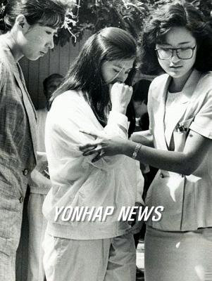 칼기 폭파 사건 자작극 음모론