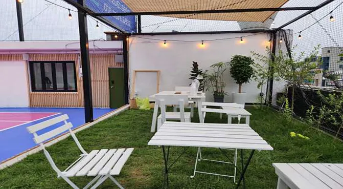 로프트 테니스장