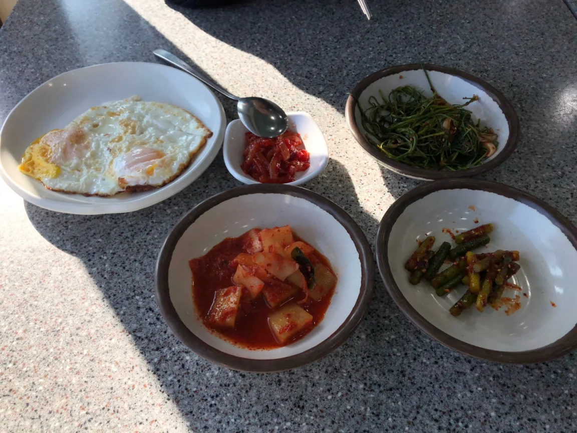 기본반찬 계란후라이