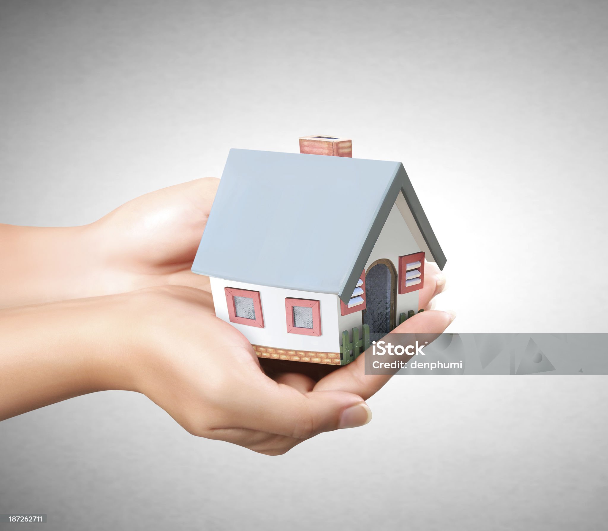 청약통장 가입자 급감과 분양가 상승 우려 사진