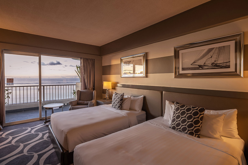로얄 디럭스 오션프론트 룸