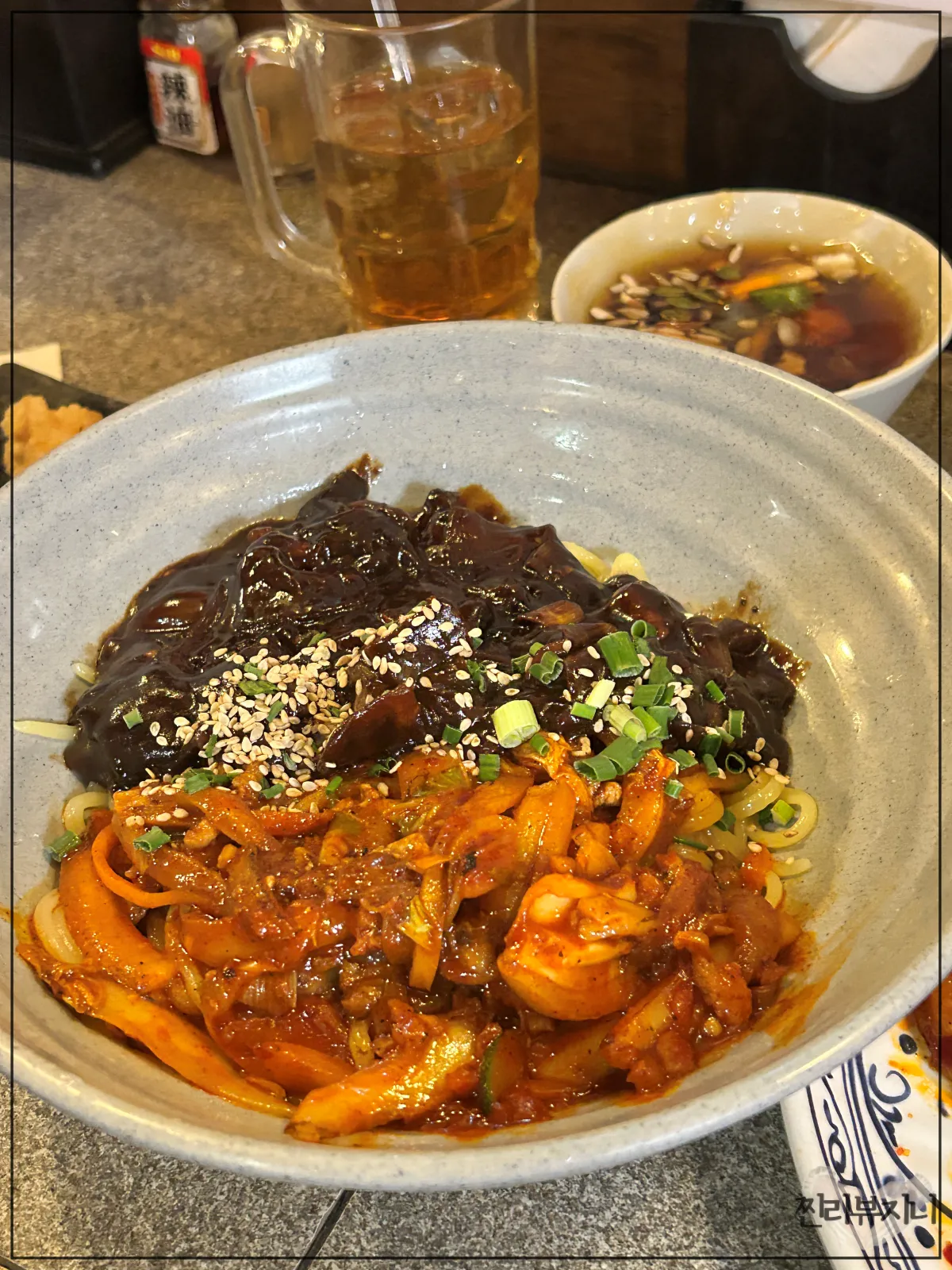 잠실-방이동-먹자골목-중식집-마차이-대표메뉴-비빔짬짜면