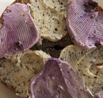 블루베리-크림치즈-베이글