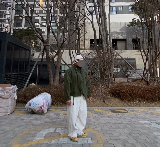 데일리룩('26.1.29.)루오에스펙 울니트햇 버킷햇 벙거지, 밴웍스 폴라티, 메이든 스웨덴 야상 모터사이클 재킷, 무신사스탠다드 벌룬팬츠, 나이키 코르테즈 옐로우 레빗 23 SE