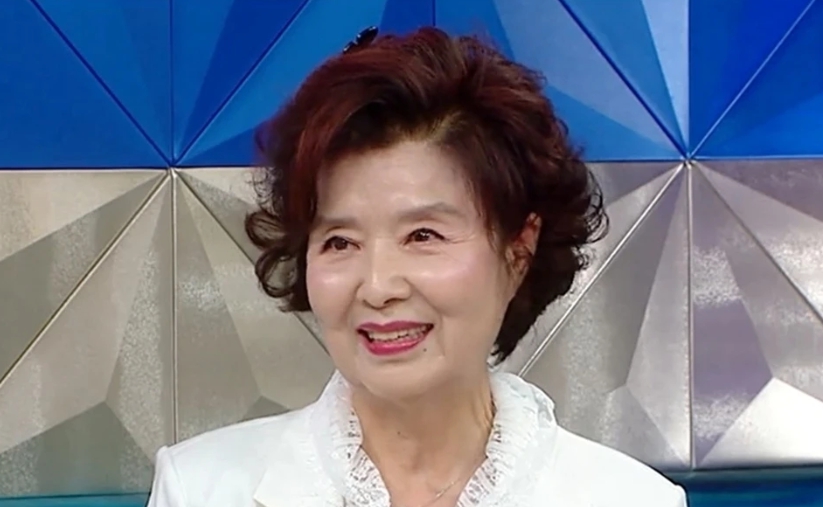 윤미라