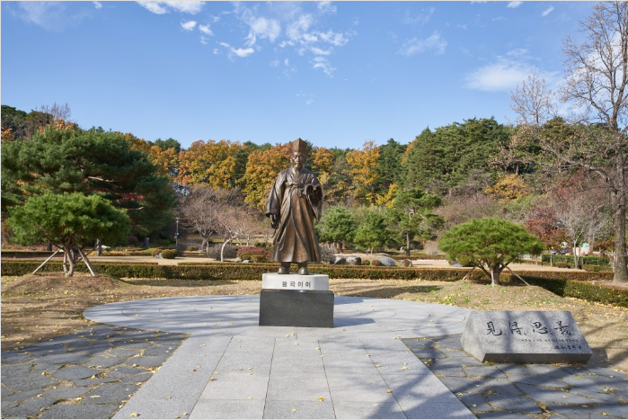 율곡이이 동상